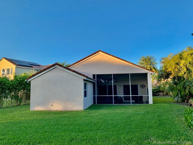 Foto del edificio - 675 Lone Pine Ln