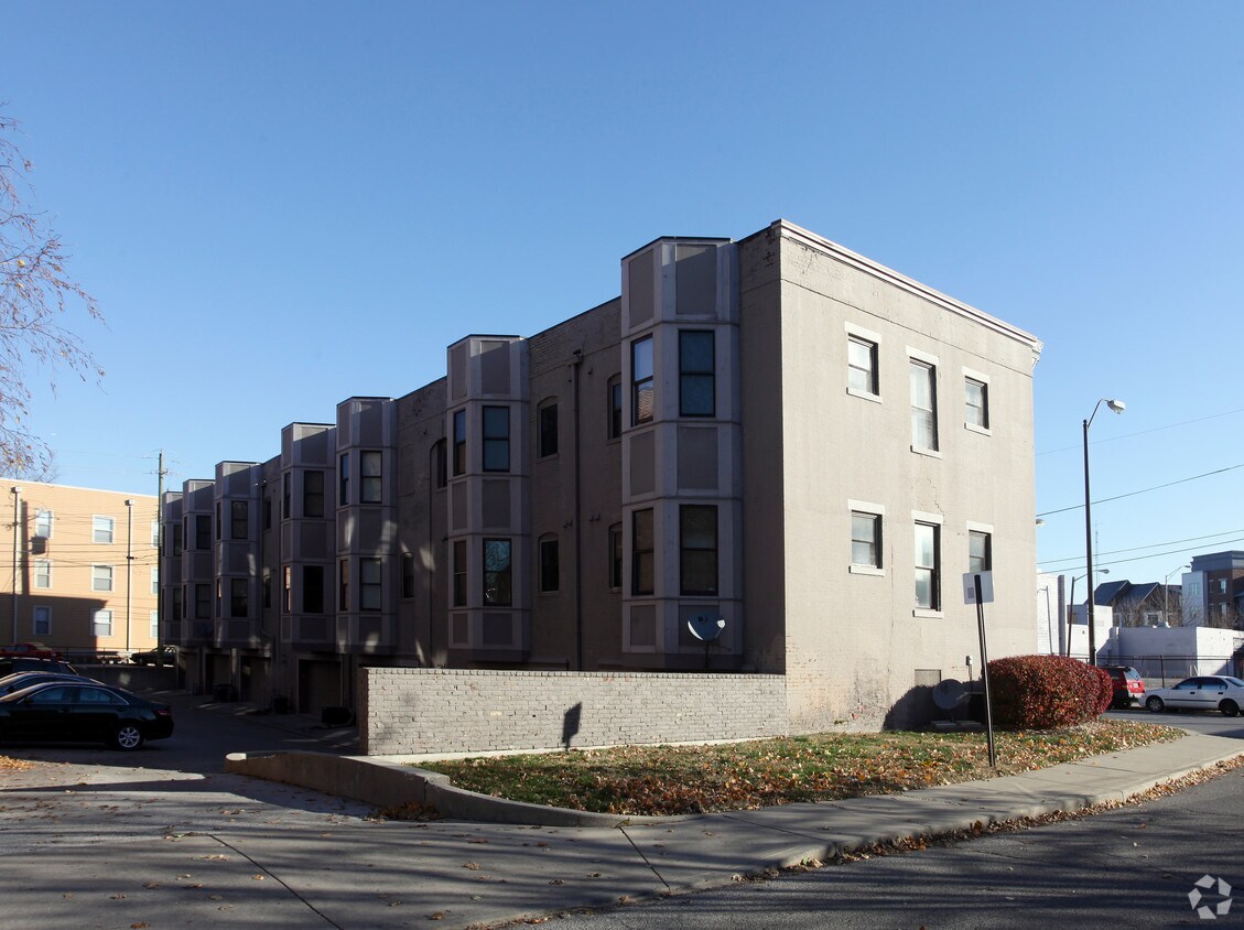 Building Photo - 908-916 N Alabama St