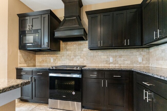 Foto del edificio - 1200 Ridgeway Dr