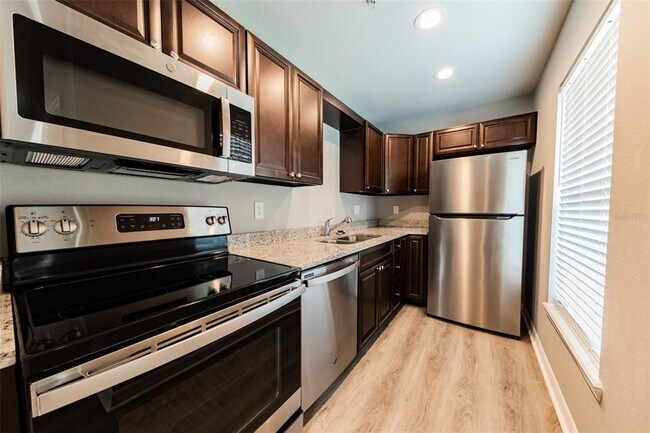 Foto del edificio - 1210 Ave Z SE