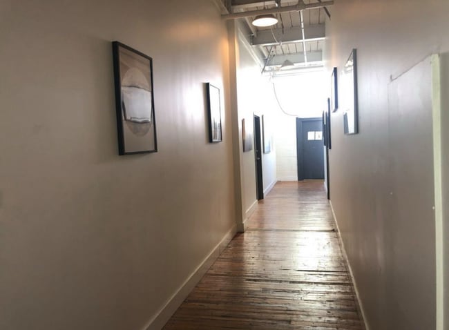 Building Photo - 1417 Kemper St