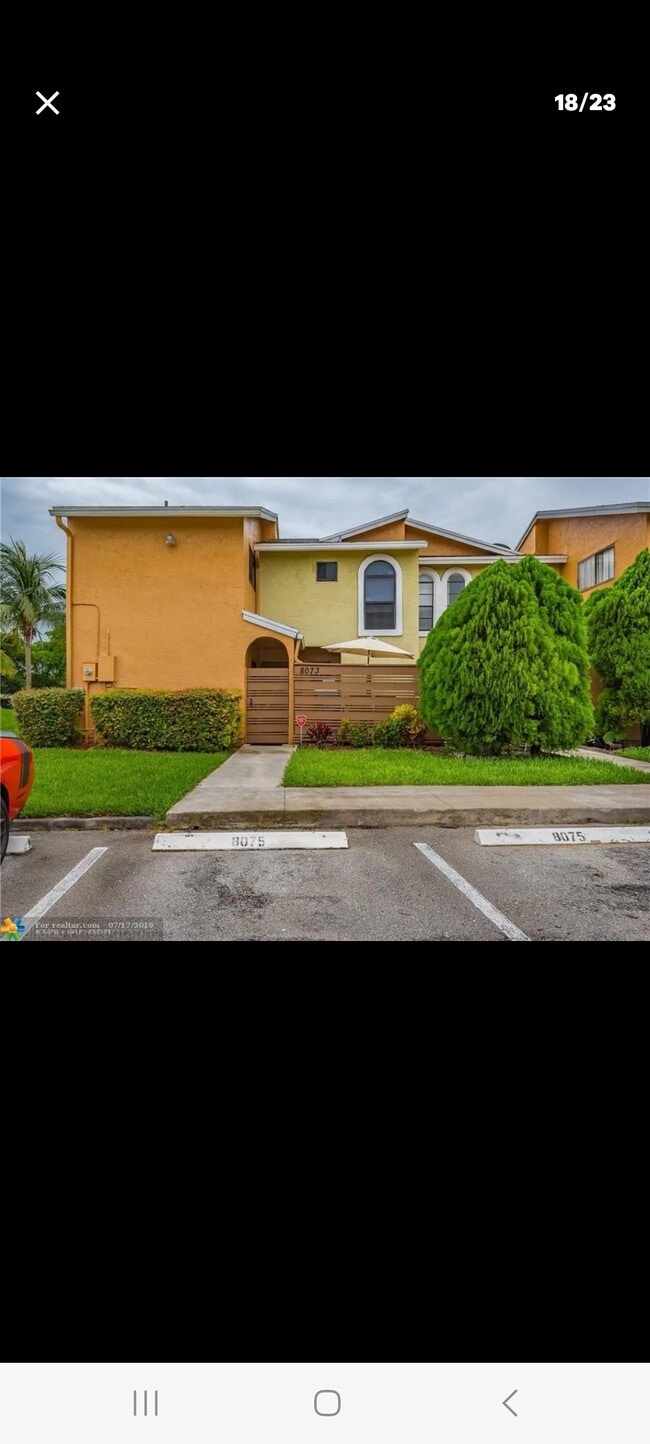 Building Photo - 8073 NW 71st Ct