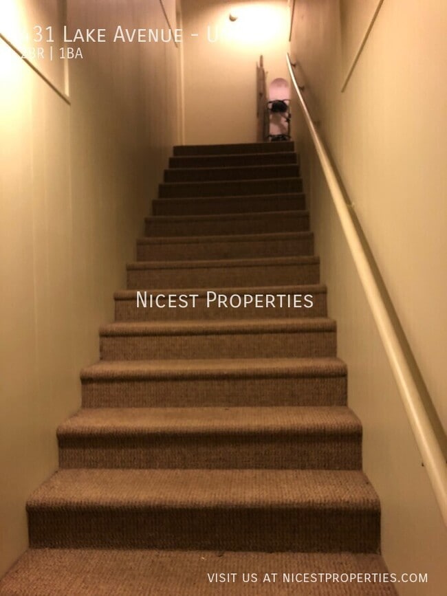 Building Photo - 431 Lake Ave