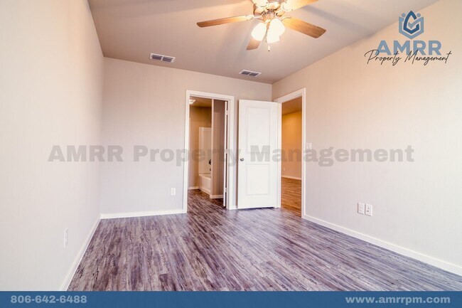 Building Photo - 2120 Langford Ave