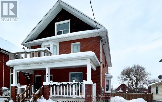 Photo du bâtiment - 156 Elgin St E