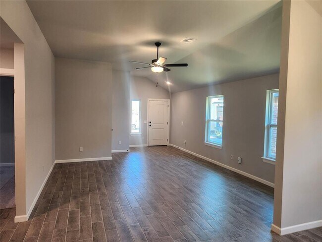 Foto del edificio - 2840 NW 195th St