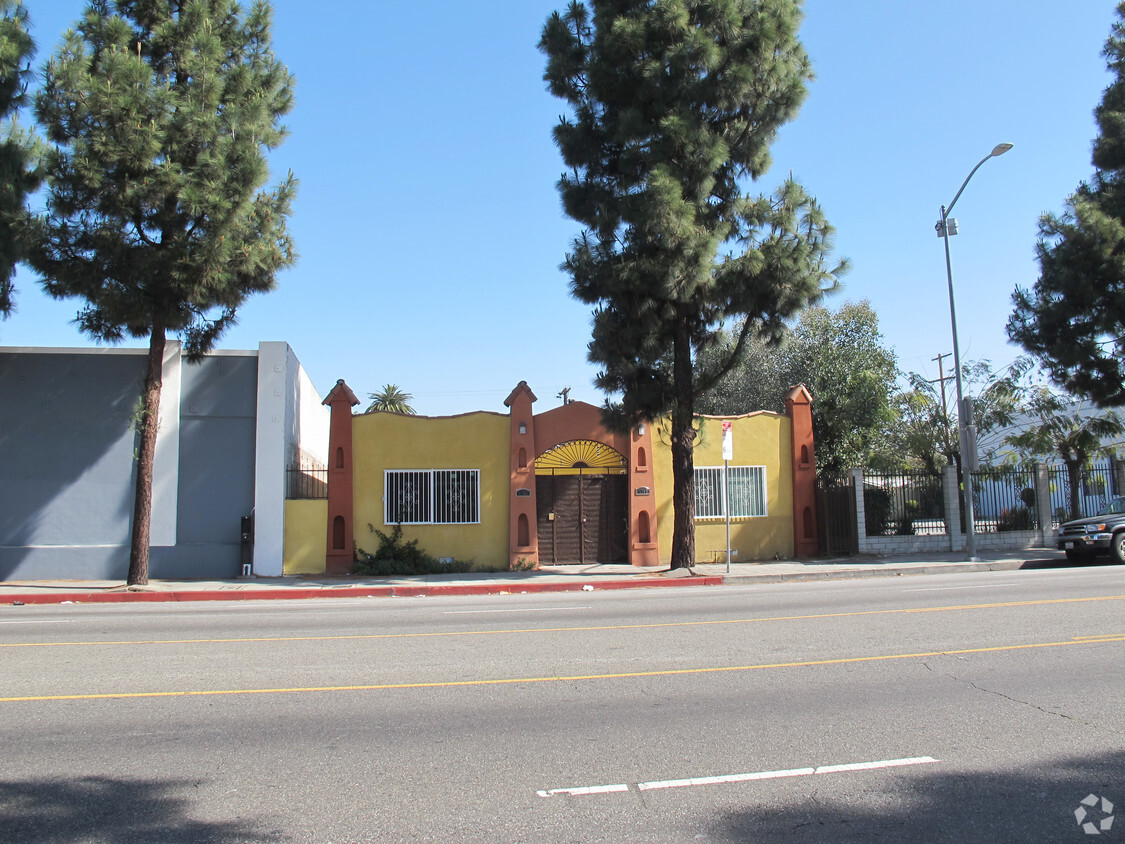 Building Photo - 1749 W Martin Luther King Jr Blvd