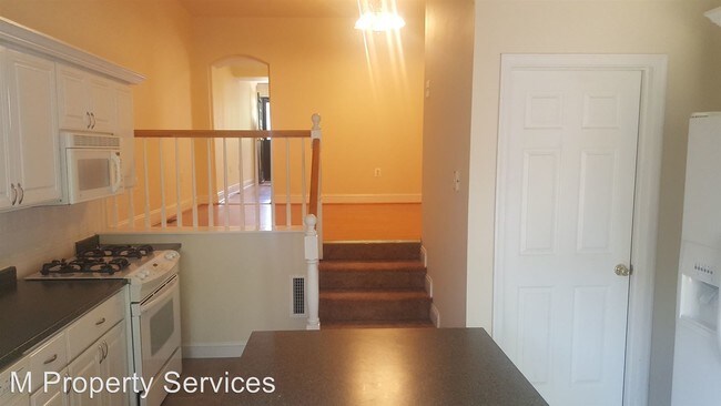 Building Photo - 4 br, 1.5 bath House - 107 Pensdale Street