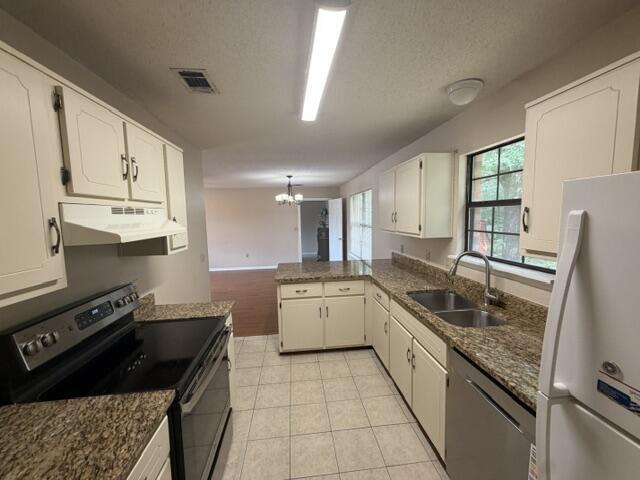 Foto del edificio - 501 Robinson Ave E