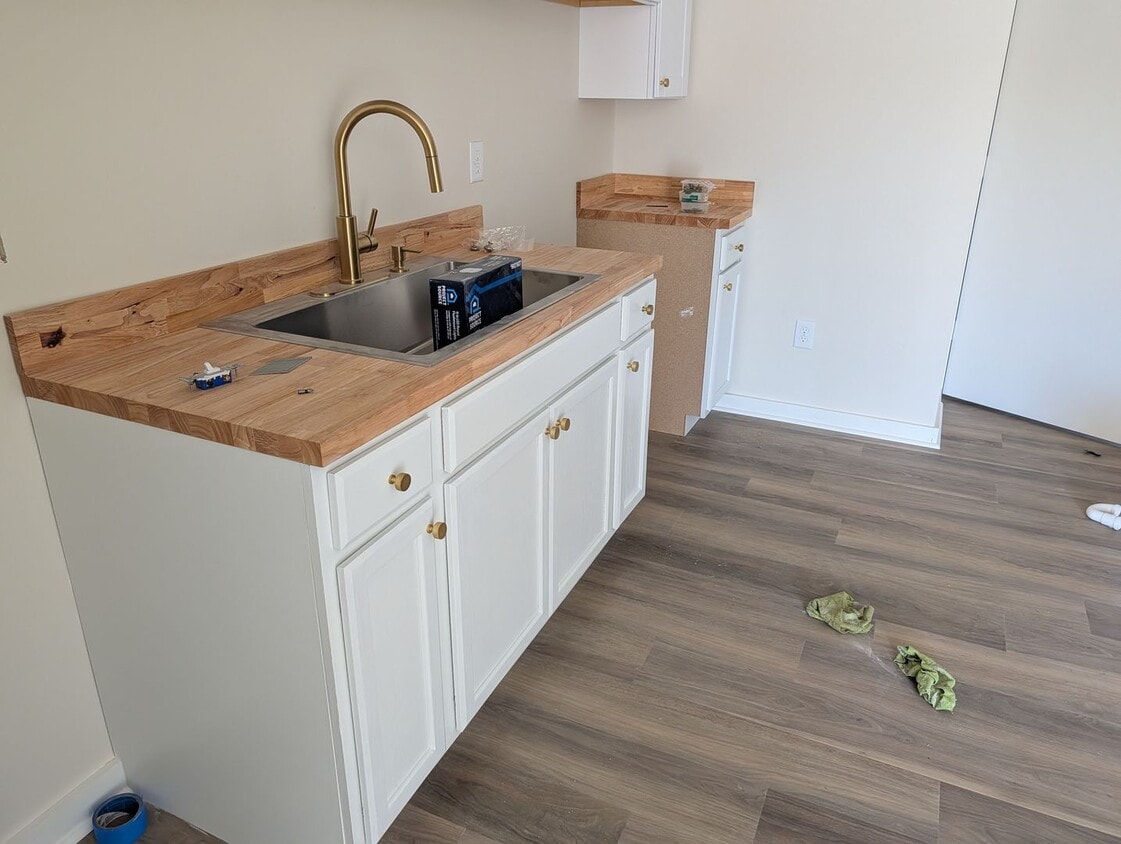 Foto del edificio - Newly remodeled 2 Bedroom 1 Bath located in Evergreen NC