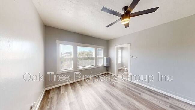 Foto del edificio - 2044-2046 International Blvd