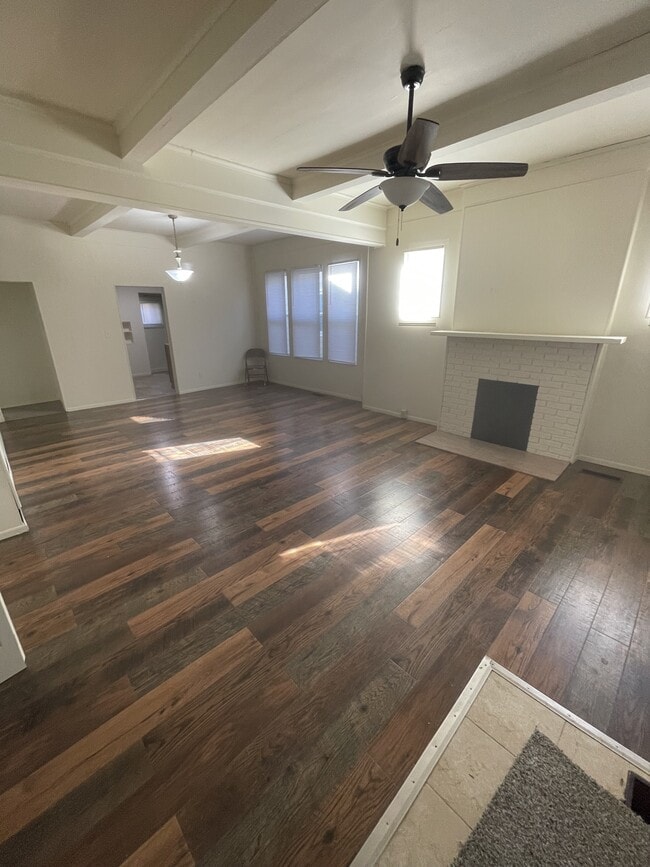 Building Photo - 1728 S 4th St