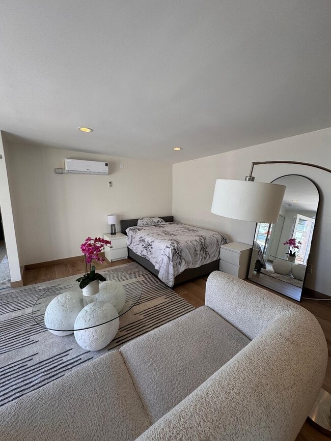 Building Photo - 470 S Hamel Rd