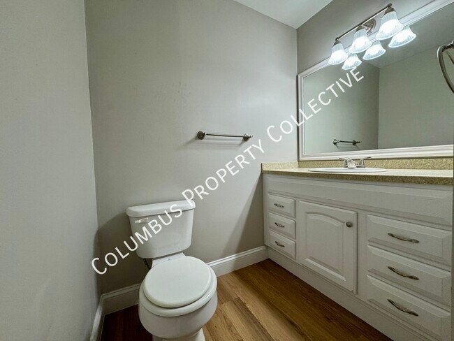 Building Photo - 3468 Walnut Dr