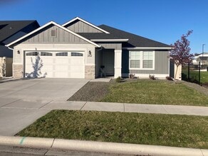 Building Photo - 282 S Sunset Point Way
