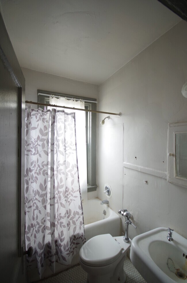 Foto del edificio - 9 Woodland St