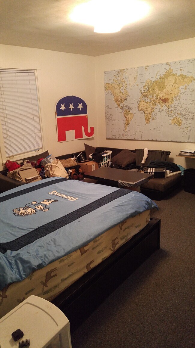 Foto del edificio - 5609 Wilkins Ave