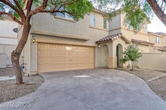 Building Photo - 971 Grand Cerritos Ave