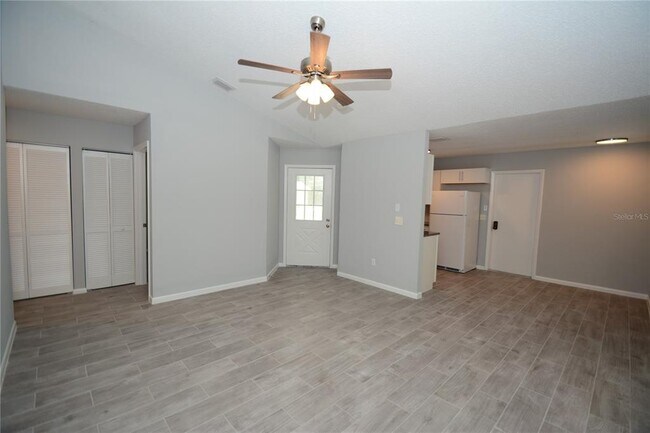 Building Photo - 107 Brunswick Ln