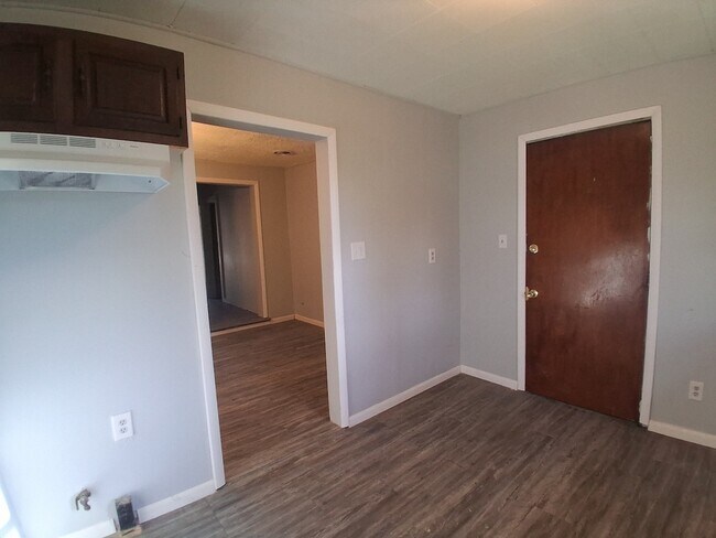 Foto del edificio - 904 N Collett St