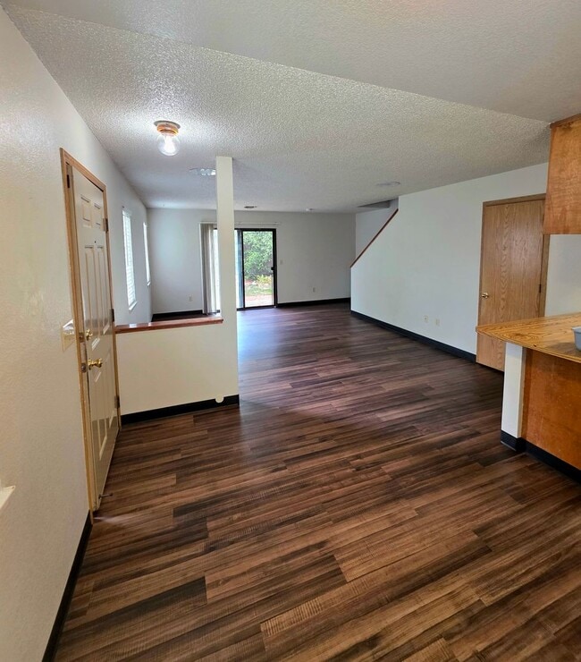 Building Photo - 2576 Sabre Ct