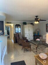 Building Photo - 148 Normandy Ln
