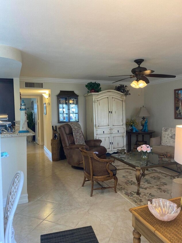 Primary Photo - 148 Normandy Ln
