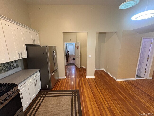 Foto del edificio - 4 E Main St