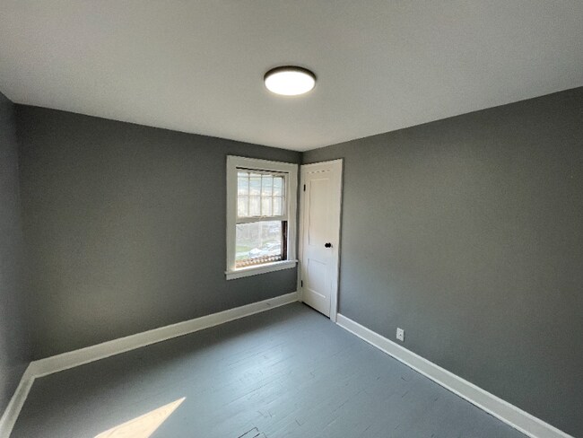 Foto del edificio - 1750 Urbana Rd