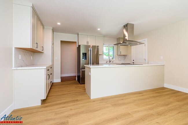 Foto del edificio - Gorgeous & Remodeled Home