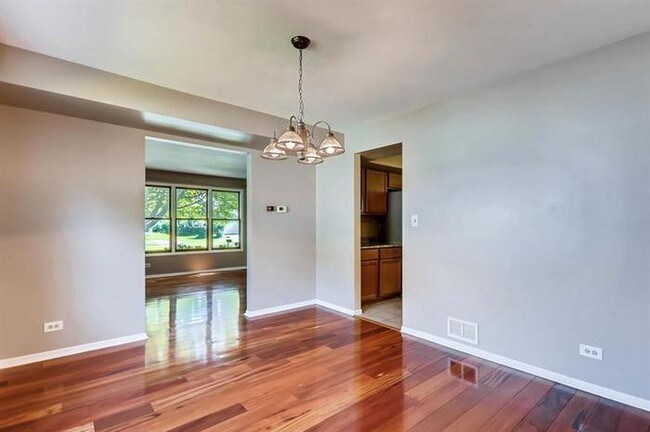 Building Photo - 2133 Cherrywood Cir, Naperville, IL 60565