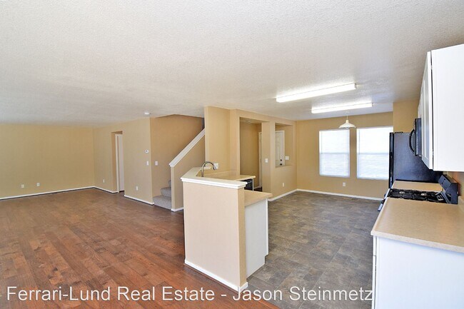 Foto del edificio - 4 br, 3 bath House - 9566 Canyon Meadows Dr.