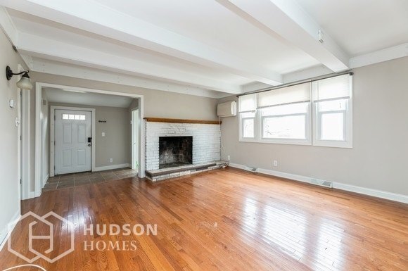 Building Photo - 33 Lakewood Rd
