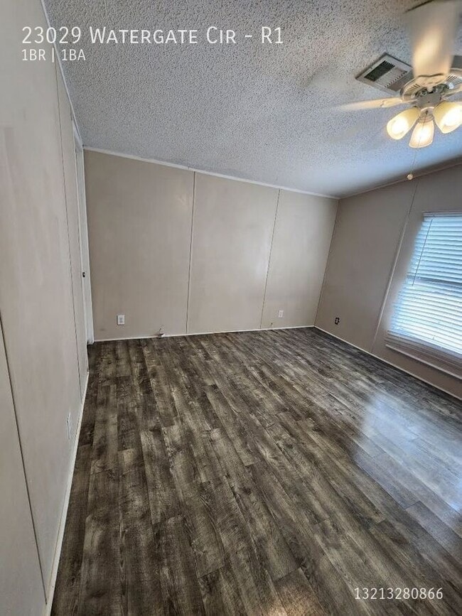 Building Photo - 23029 Watergate Cir
