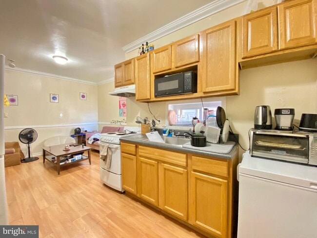 Building Photo - 1849 N 17th St