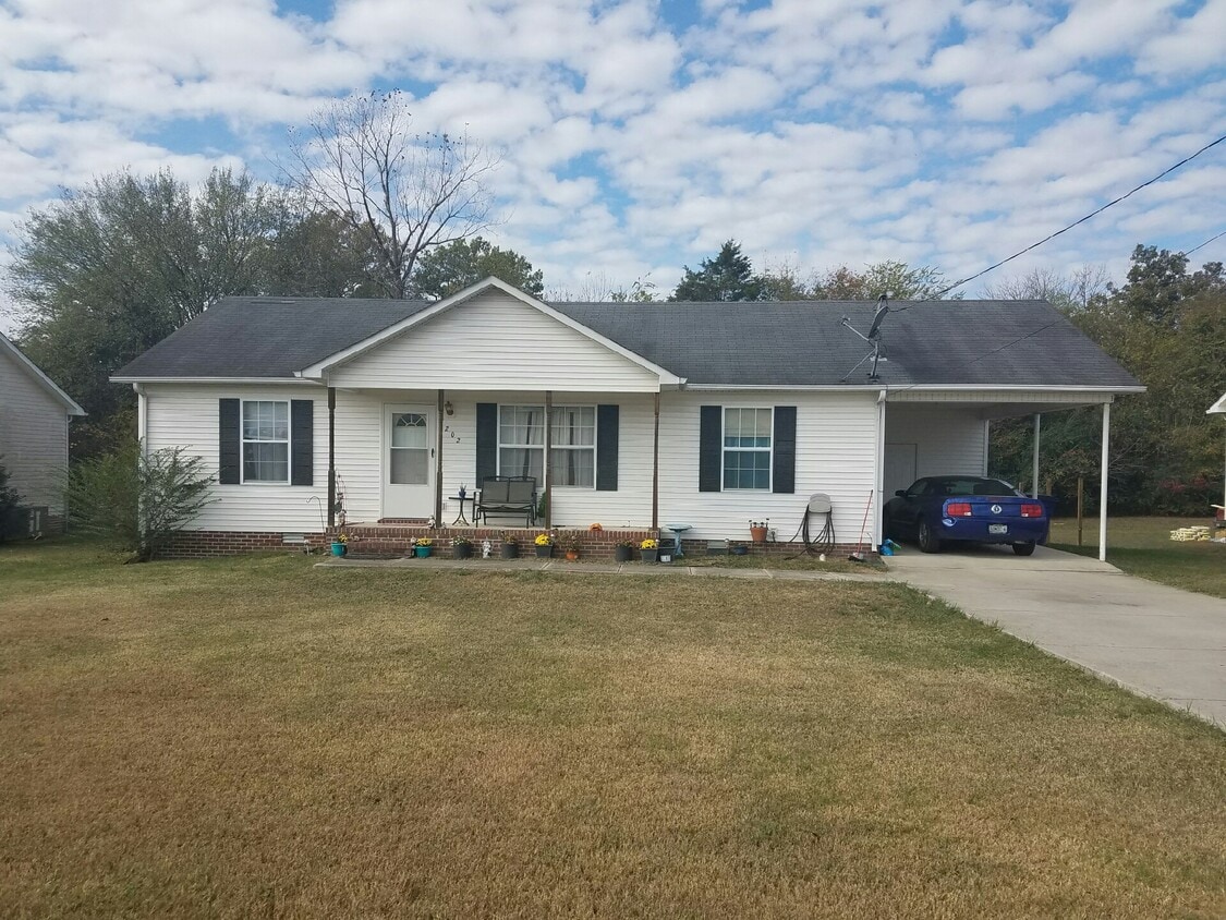 202 Canova Ct, Shelbyville, TN 37160 House Rental in Shelbyville, TN