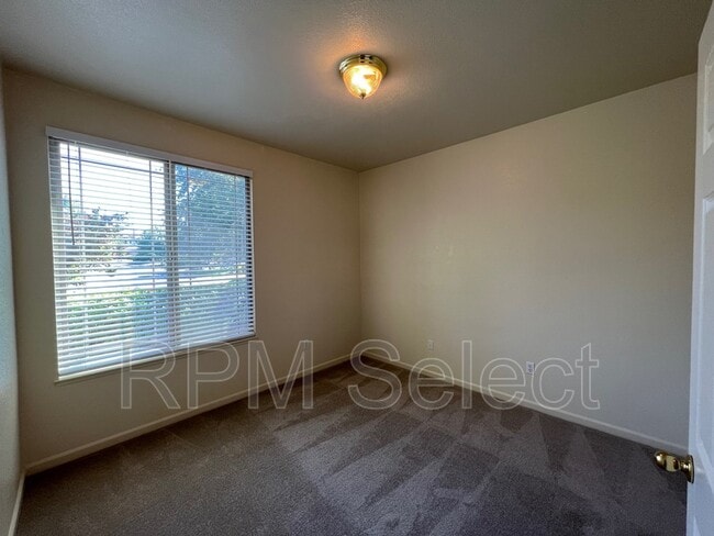 Building Photo - 5184 Garlenda Dr