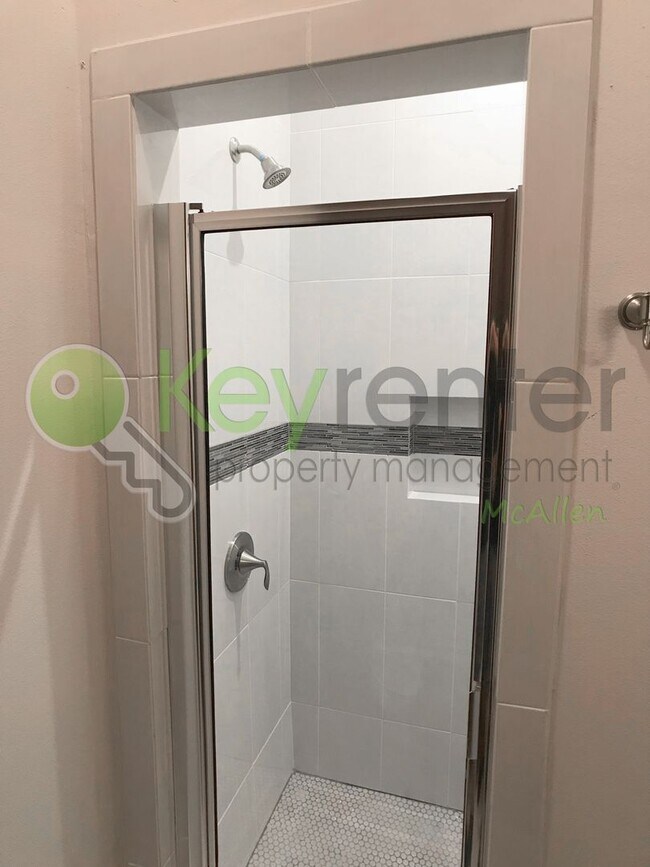Foto del edificio - 3 Bed/2 Bath Townhome in Mcallen TX