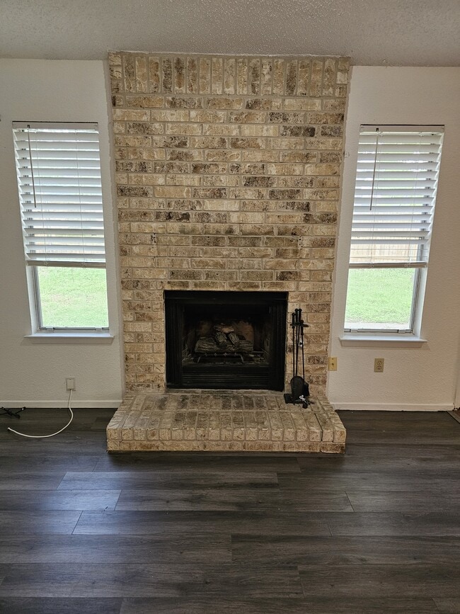 Building Photo - 12701 Europa Ln