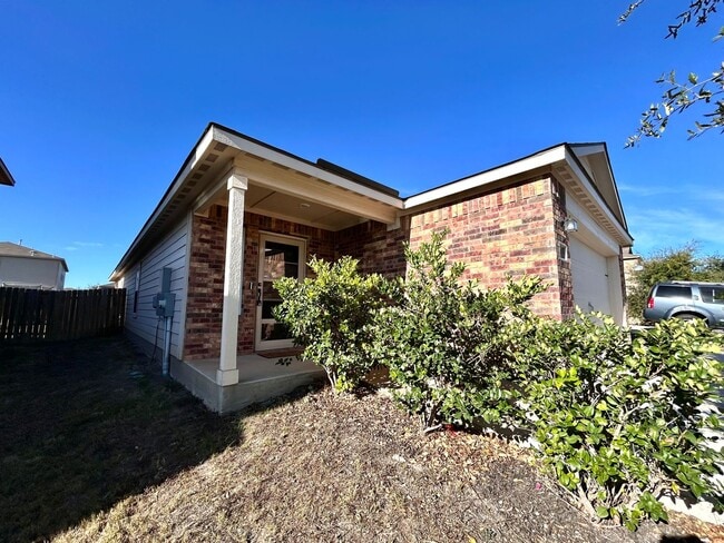 Building Photo - 1500 Amy Dr