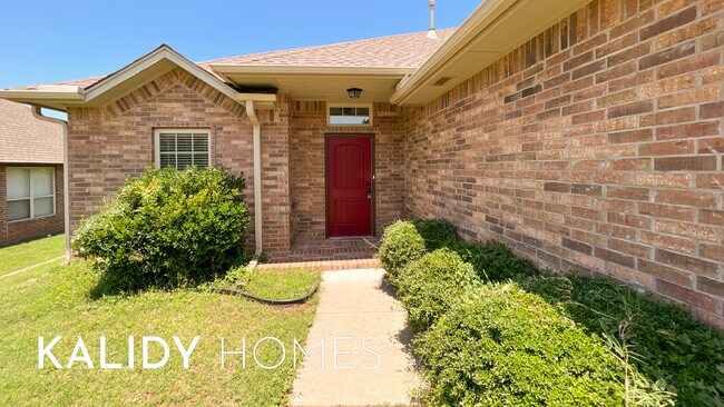 Building Photo - 2705 Green Canyon Dr