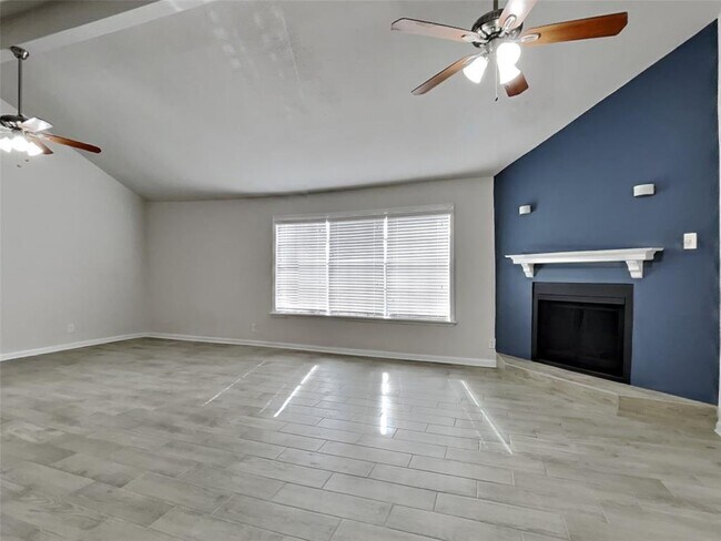 Building Photo - 9606 Carlow Ln