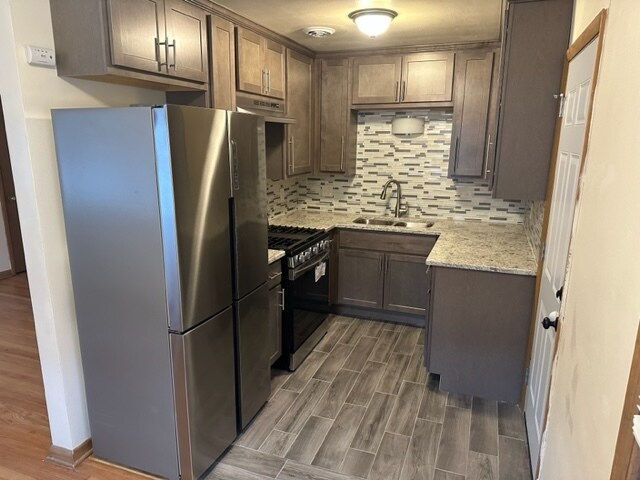 Kitchen - 4707 W Wells St