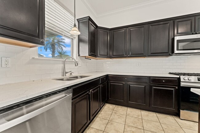 Foto del edificio - 18642 Lake Harbor Ln