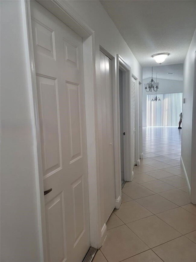 Foto del edificio - 15892 NW 21st St
