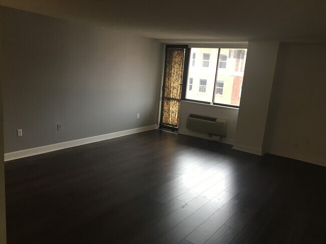 Foto del edificio - 1325 18th St NW