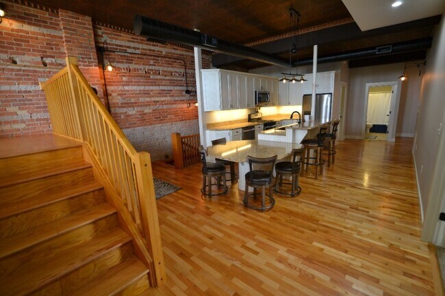 Foto del edificio - The Overlook - 246 East Main St