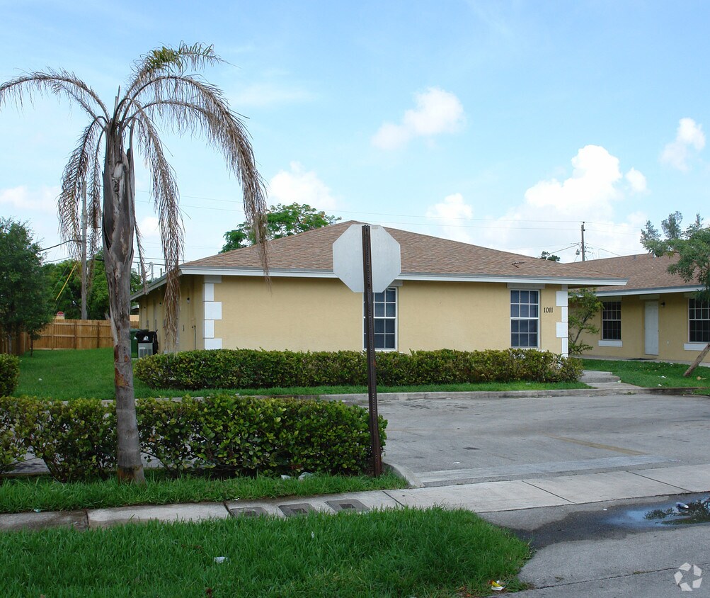 Foto del edificio - 1011-1019 NW 2nd Ave