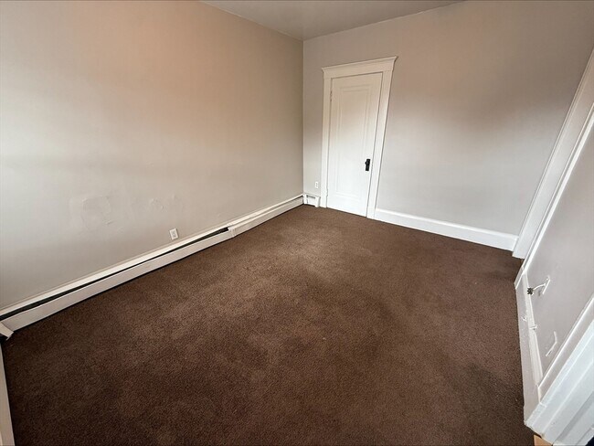 Building Photo - 3 Kingsley Terrace