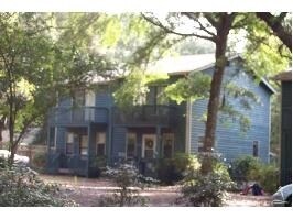 Foto del edificio - 6308 Kerry Ln